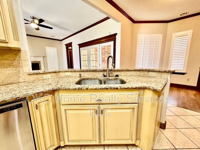 Building Photo - 1216 NW 190th Pl