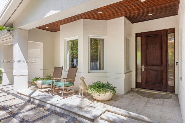 Building Photo - 755 Tiziano Ave