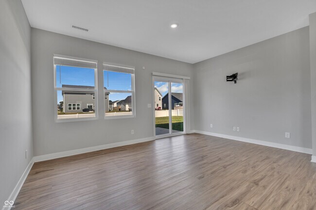 Building Photo - 76 Fernleaf Dr