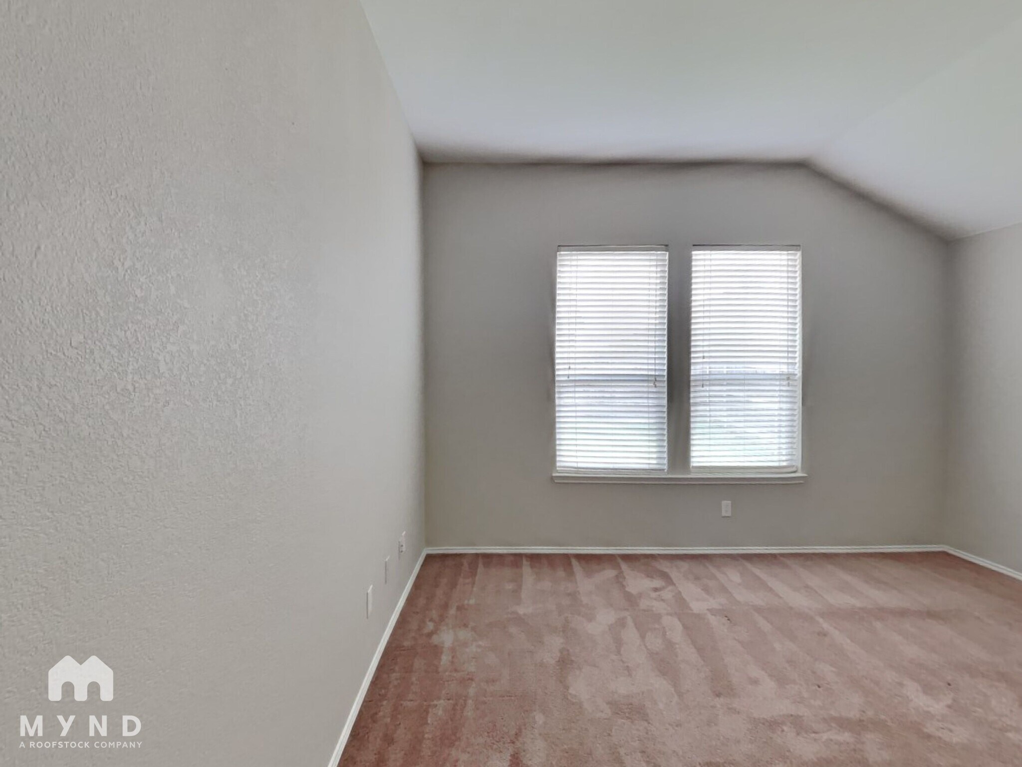 Building Photo - 1019 Cottontail Dr