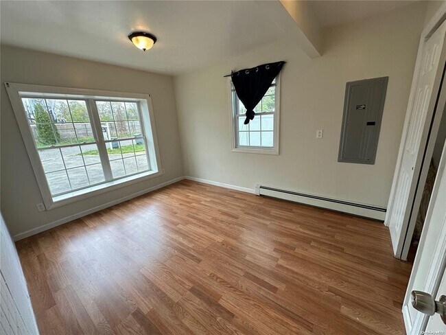 Building Photo - 98 Cortelyou St