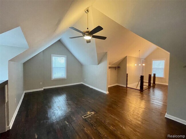 Building Photo - 1103 Mclean Ave