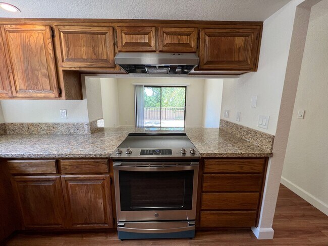 Building Photo - 8654 Thelen Ct
