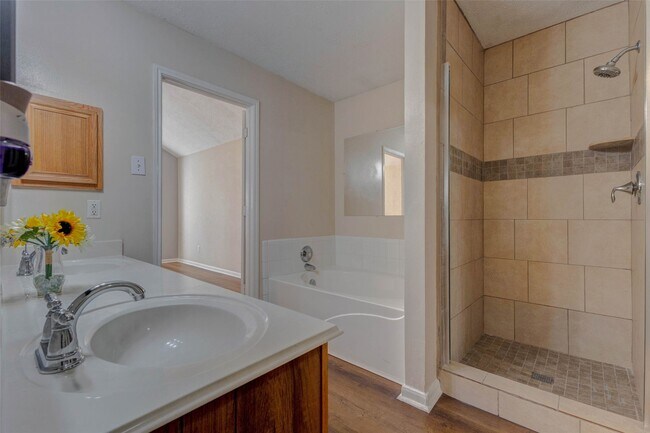 Building Photo - 18114 Noble Forest Dr