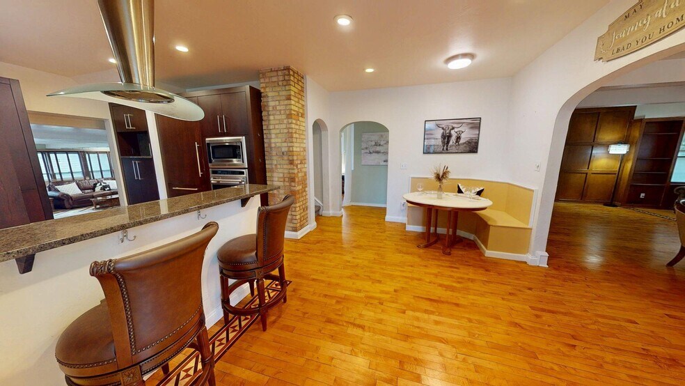 Building Photo - 1625 N Union St