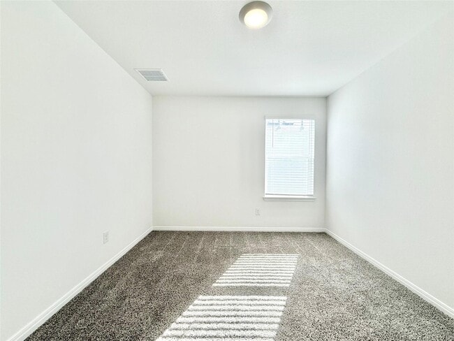 Building Photo - 598 Gladiola Lp
