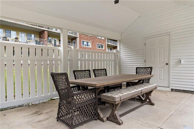 Building Photo - 30 Argyle Ave