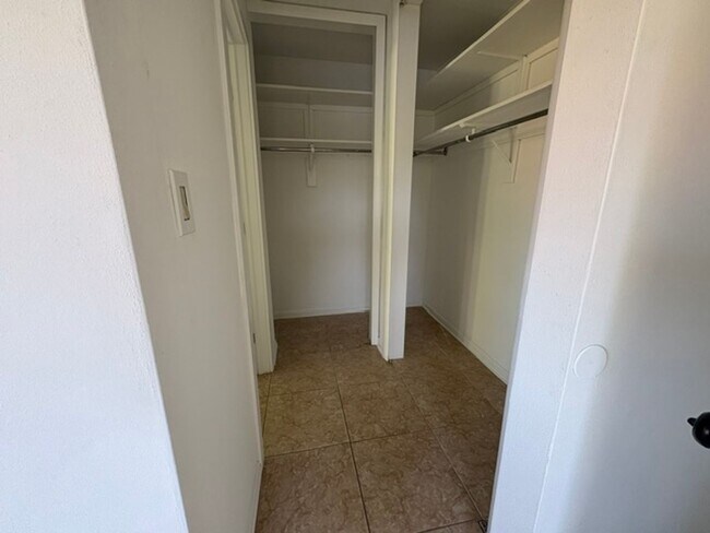 Building Photo - Charming 2-Bedroom Ranch in Cape Coral’s B...