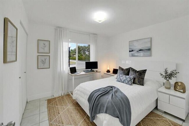 Building Photo - 17255 NW 72nd Ct