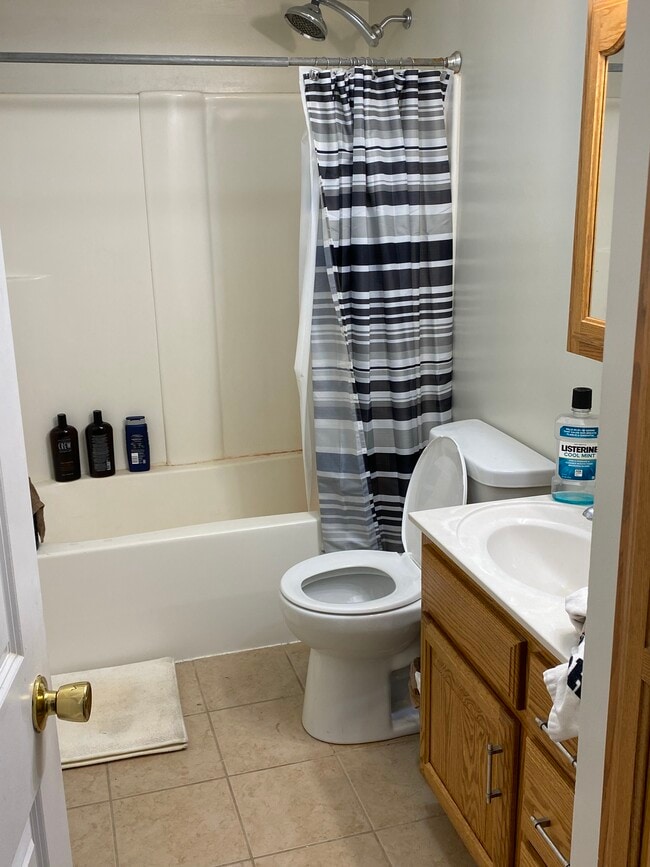 Building Photo - 1709 Atwater Ave