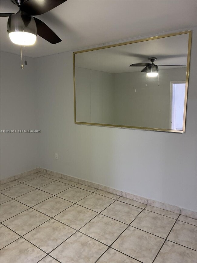 Building Photo - 329 W 41st St