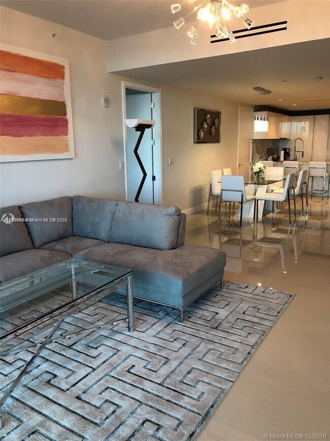 Building Photo - 10203 Collins Ave