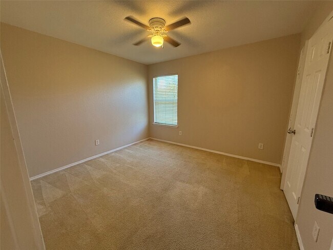 Building Photo - 5317 Malibu St