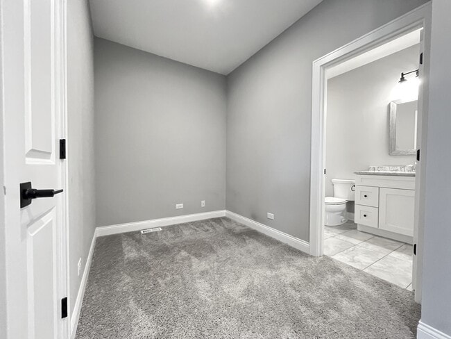 Building Photo - 964 Partridge Cir