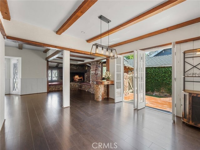 Building Photo - 2624 E 8th St