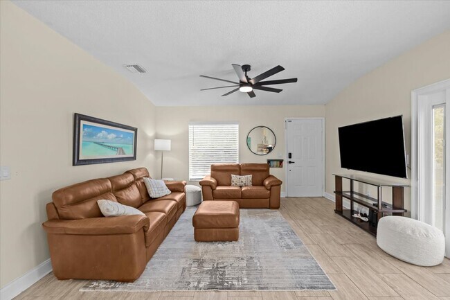 Building Photo - 7318 S Kissimmee St