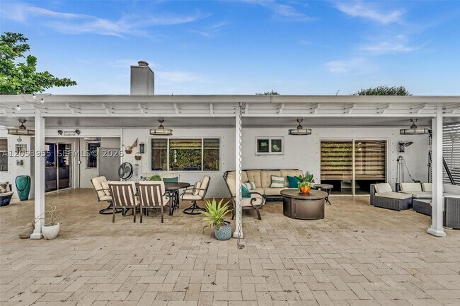 Building Photo - 630 SW 100th Terrace