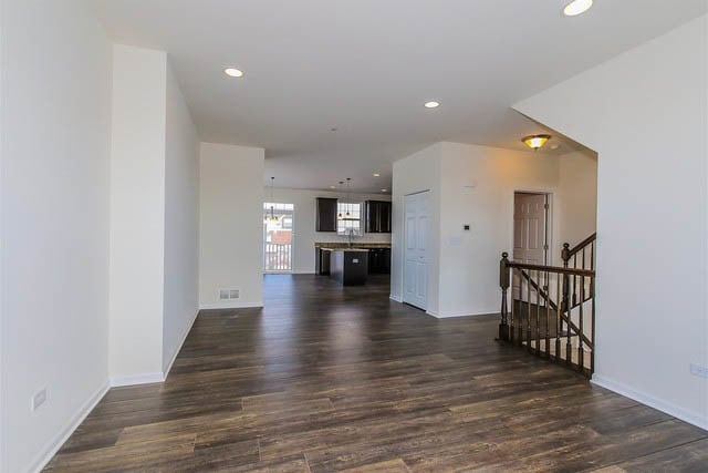 Building Photo - 2949 Madison Dr