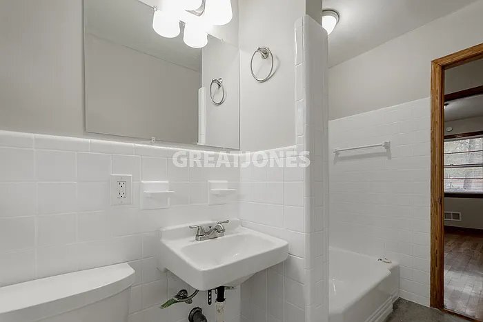 Building Photo - 1808 Haviland Cir