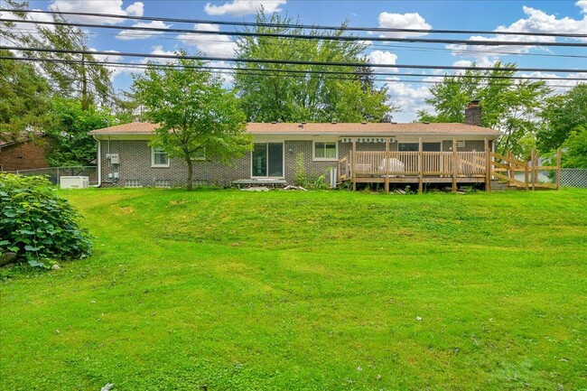 Building Photo - 32447 Six Mile Rd