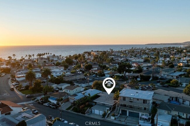 Building Photo - 256 Avenida Madrid