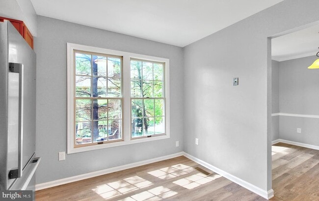 Building Photo - 12120 Apache Tears Cir