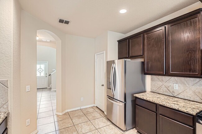 Building Photo - 10427 Ashbury Creek