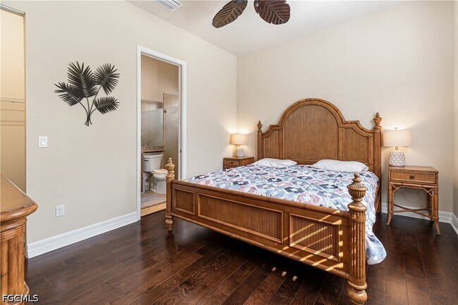 Building Photo - 10535 Carolina Willow Dr