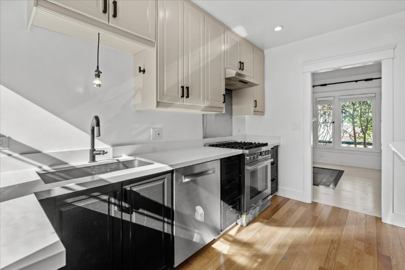 Building Photo - 945 Marco Pl