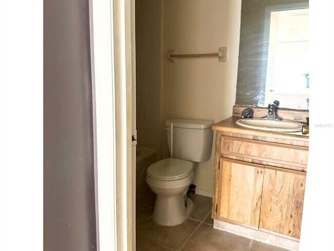 Building Photo - 4240 Pershing Pointe Pl