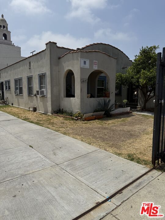 Building Photo - 1444 W 25th St