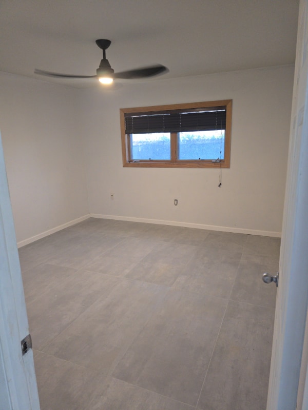 Building Photo - 11610 N Bayshore Dr