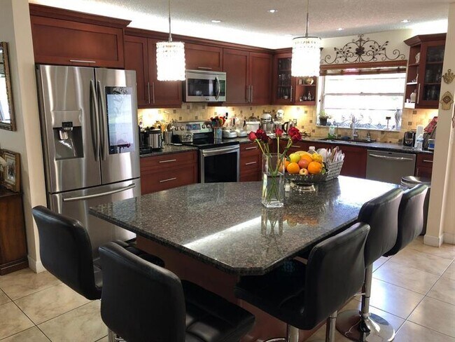 Building Photo - 9093 Pine Springs Dr