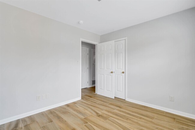 Building Photo - 442 Mignon Ln