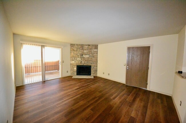 Primary Photo - 10251 W 44th Ave