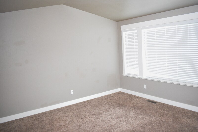 Building Photo - 466 E 2170 N