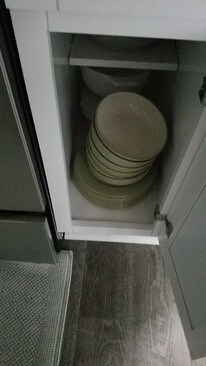 Bowls and plates - 1294 Glendale Ave