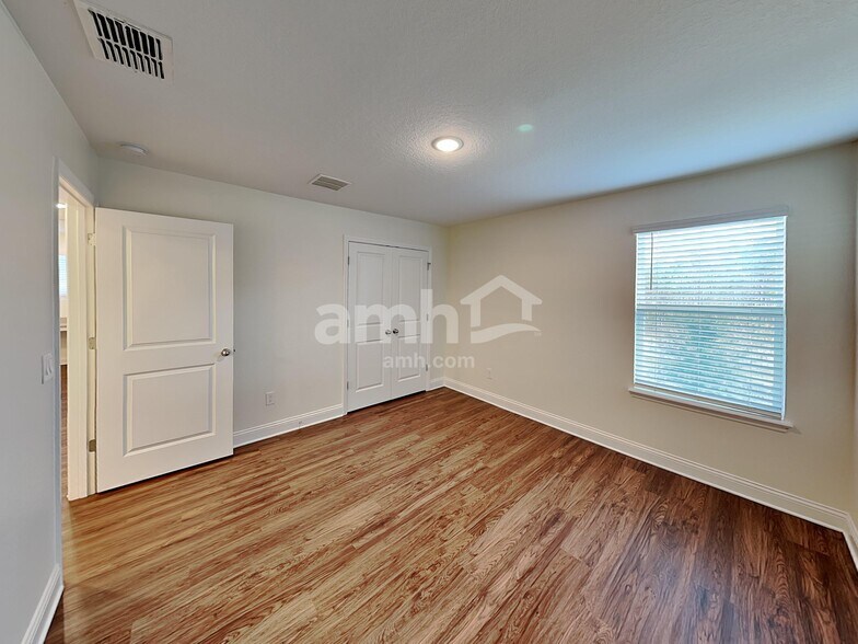 Building Photo - 6058 Little Blf Cir