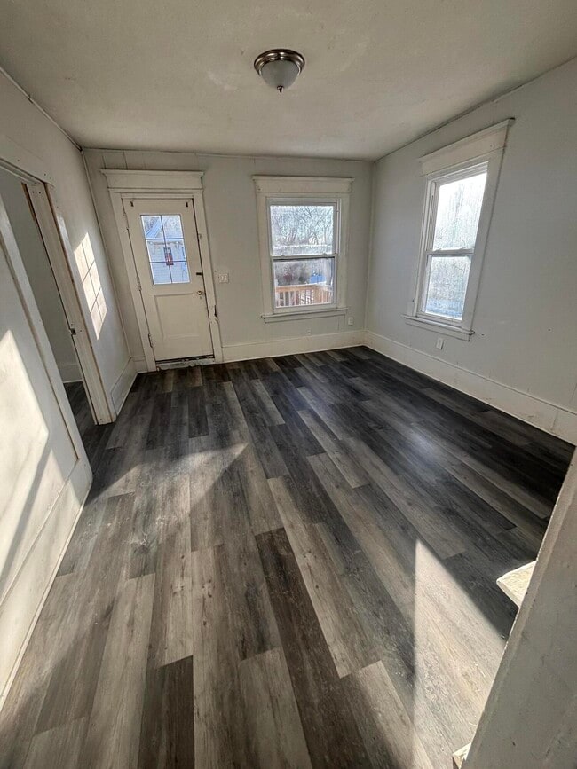 Building Photo - 2605 N 16th St