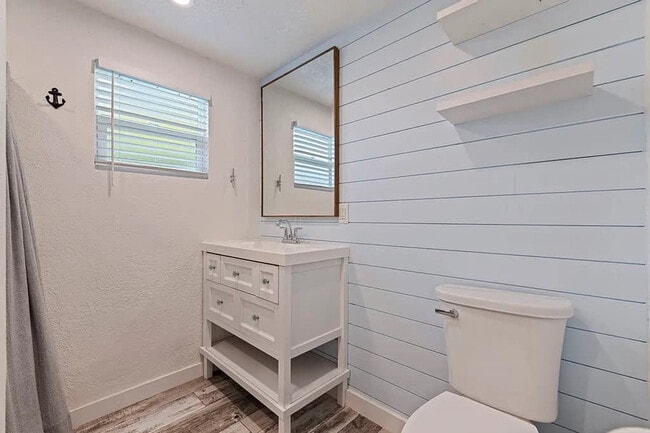 Building Photo - 4801 14th Ave S