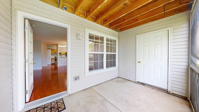 Building Photo - 2771 S Knightsbridge Cir