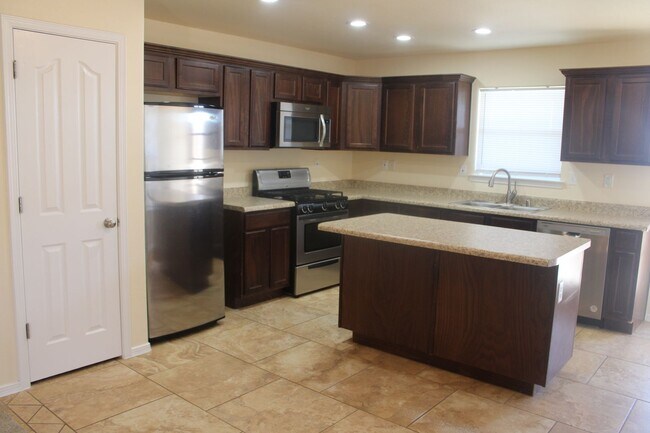 Building Photo - 12928 Hueco Pit Dr