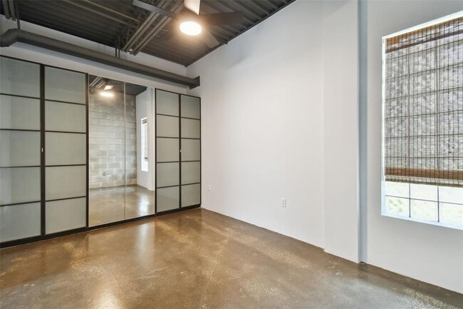 Building Photo - 217 N 12th St