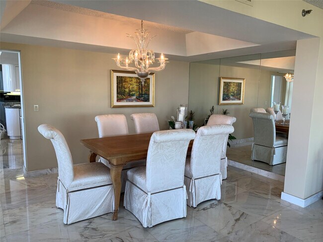 Building Photo - 4101 N Ocean Blvd