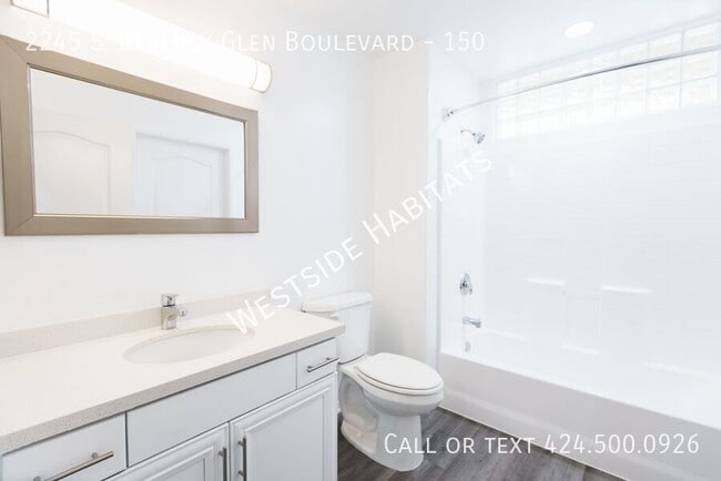 Building Photo - 2245 S Beverly Glen Blvd