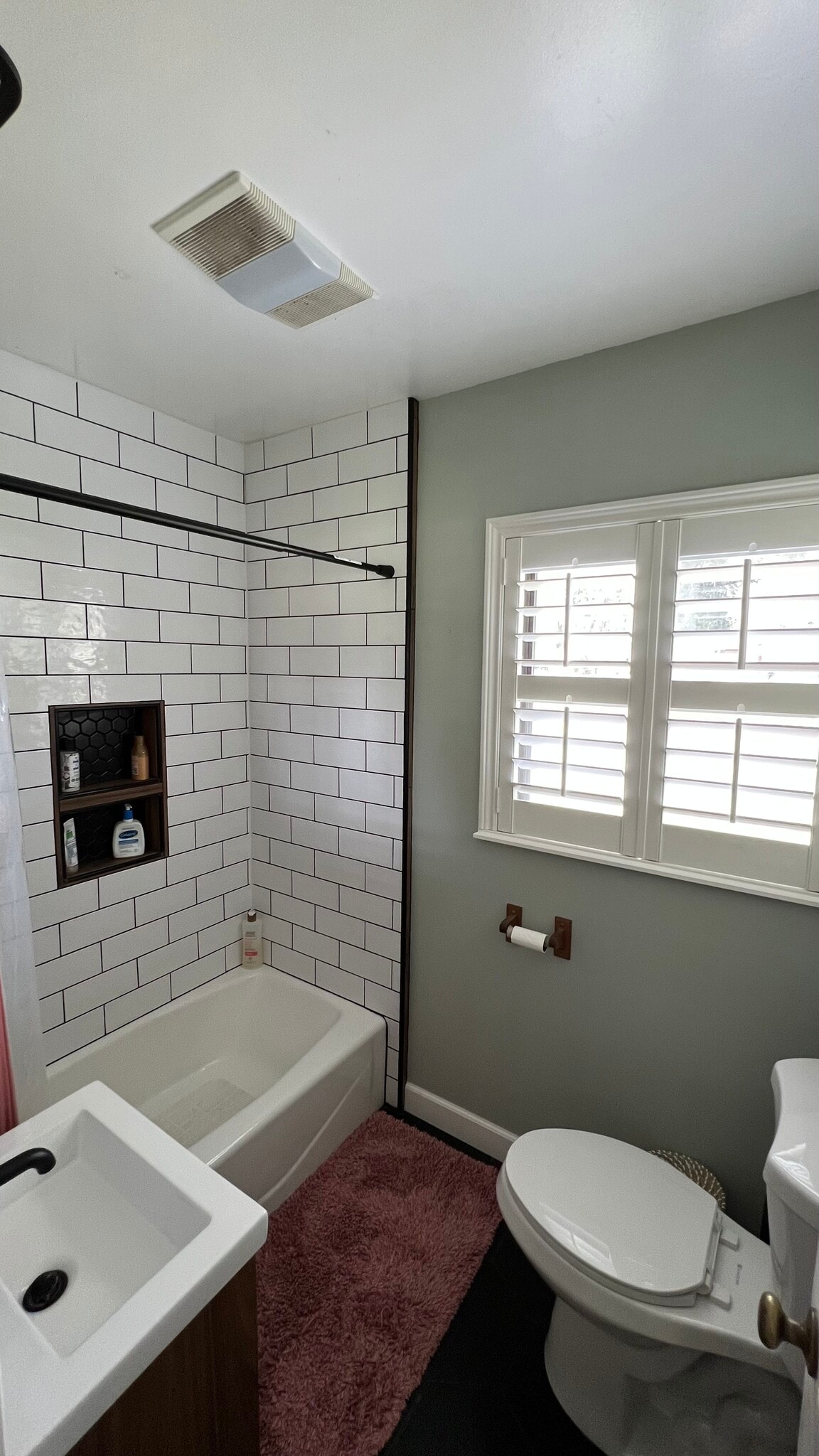 Building Photo - 5702 Cedar Forest Dr S