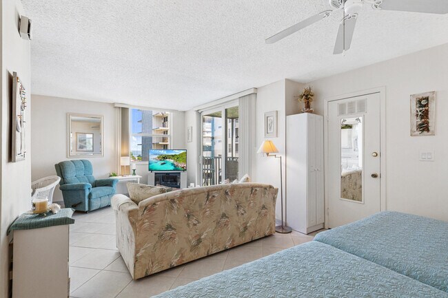 Building Photo - 5800 Bonita Beach Rd SW