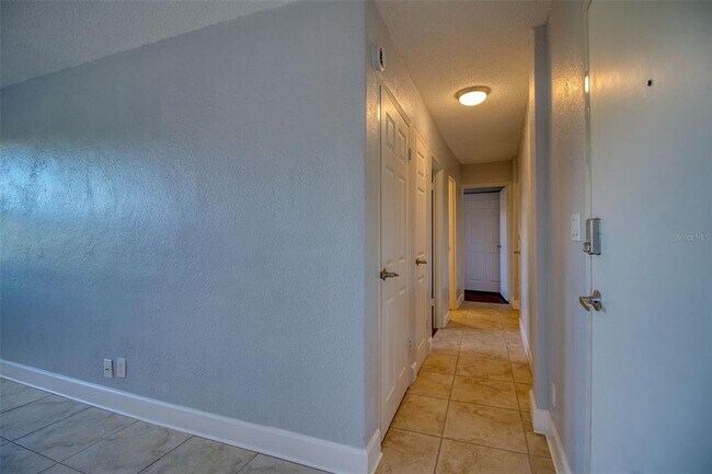 Building Photo - 3315 58th Ave S