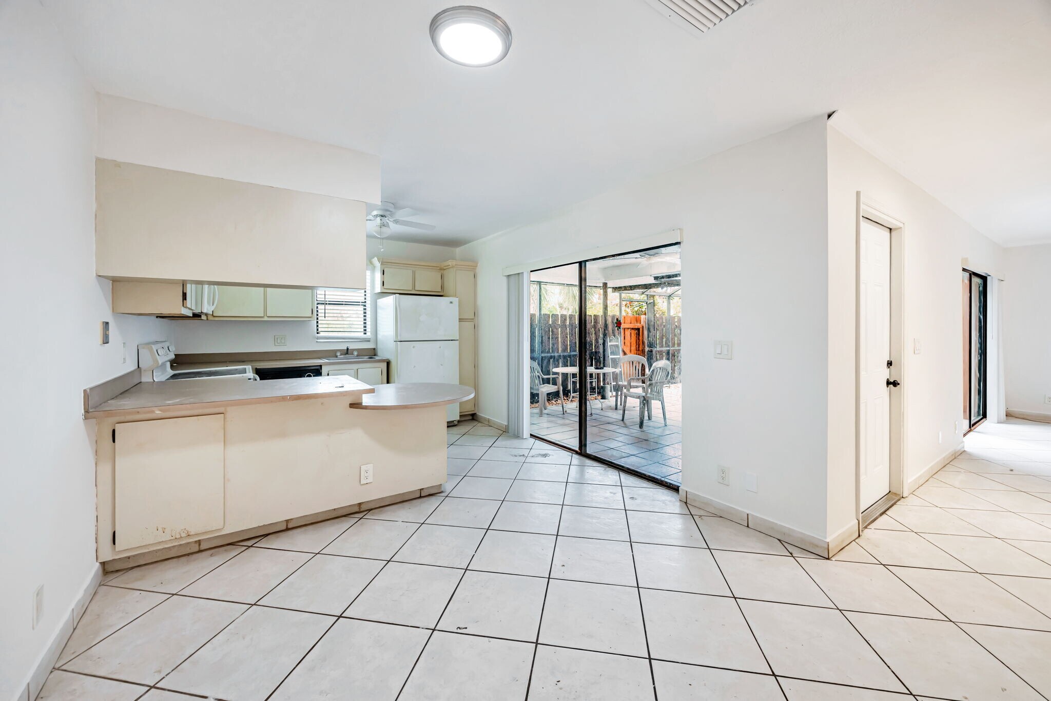 Building Photo - 7506 Courtyard Run E