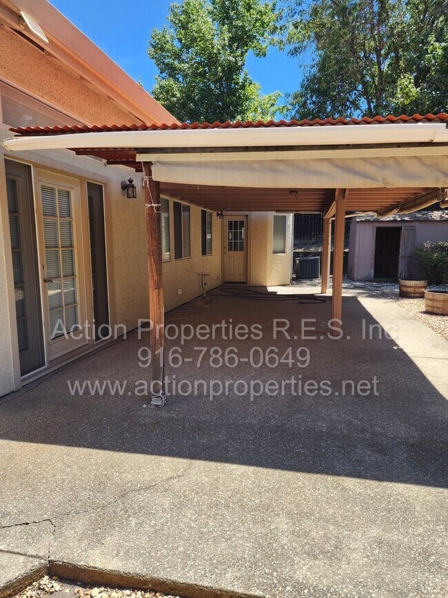 Building Photo - Move In Special! Woodcreek High School Walking Distance, West Roseville Single Story, , 4 Bed 2 B...
